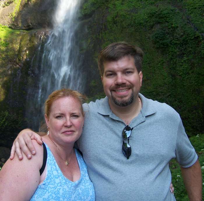 Visitors to Multnomah Falls